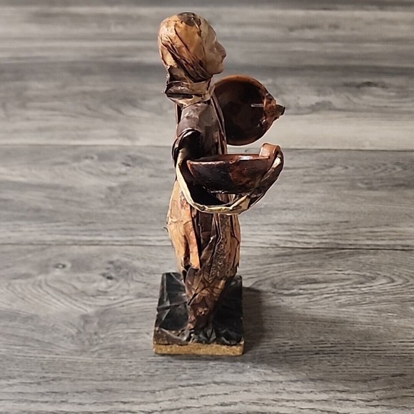 Vintage Mexican Folk Art Paper Mache Figure Handmade Authentic Hardworking Woman - Picture 5 of 5